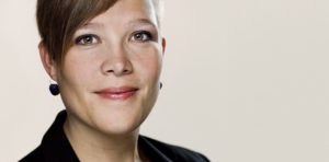 Astrid Krag kommer lægerne i møde