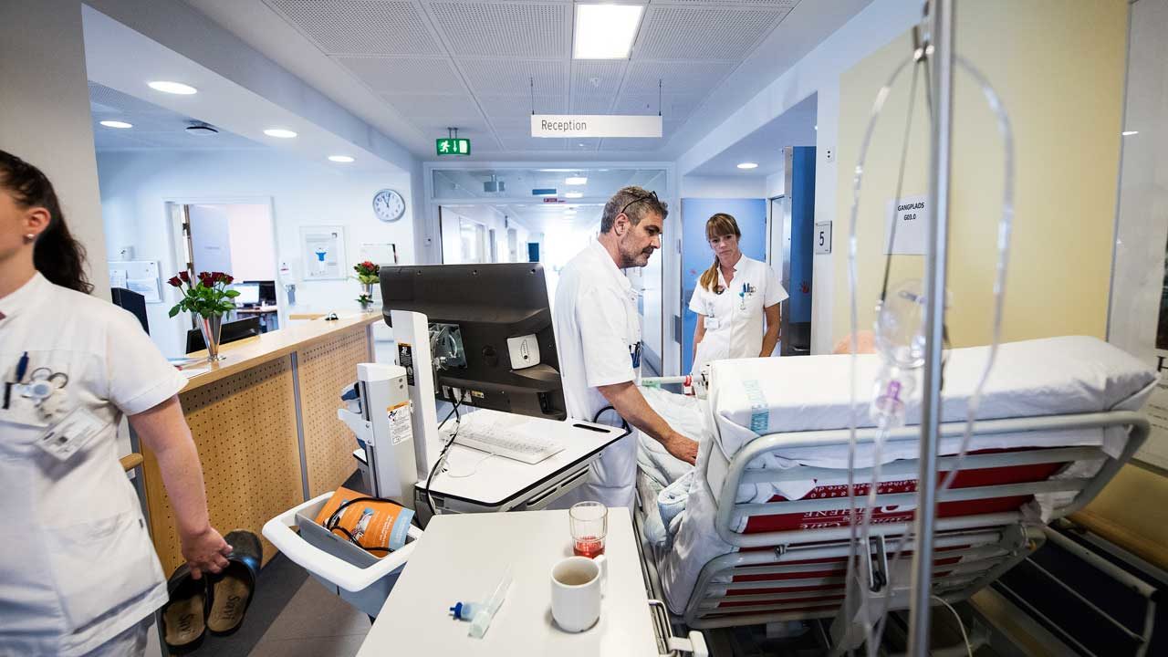 Overlæge: »Der er helt klart stadig alt, alt for mange patienter her på medicinsk afdeling«