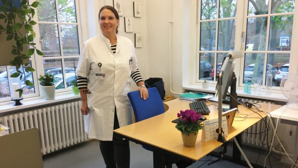 Lægestafetten: Man skal ikke blive syg af at gå på arbejde