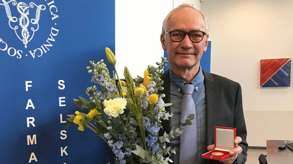 Professor Sven Frøkjær modtager farmaceutisk guldmedalje